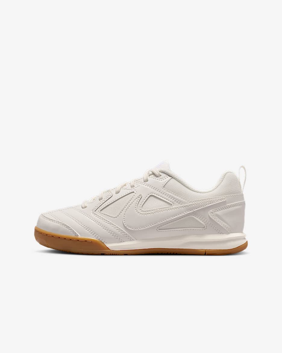 最新☆ナイキシューズ☆話題沸騰中☆Nike Gato LV8☆お早めに！ NIKE公式】ナイキ ガト LV8 ジュニアシューズ.オンラインストア